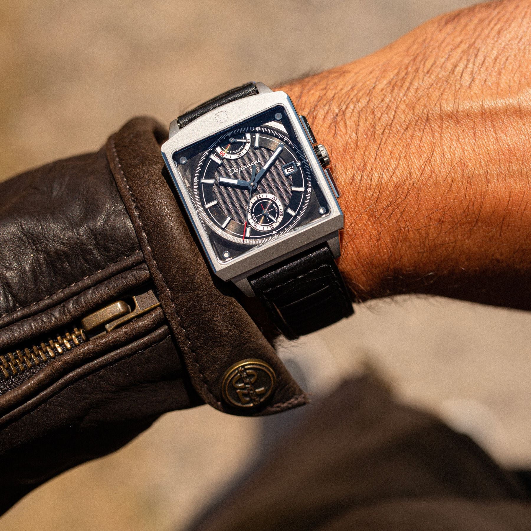 Serie-P - Cruiser - Shadow Black - montre homme carré française homme automatique réserve de marche 24h