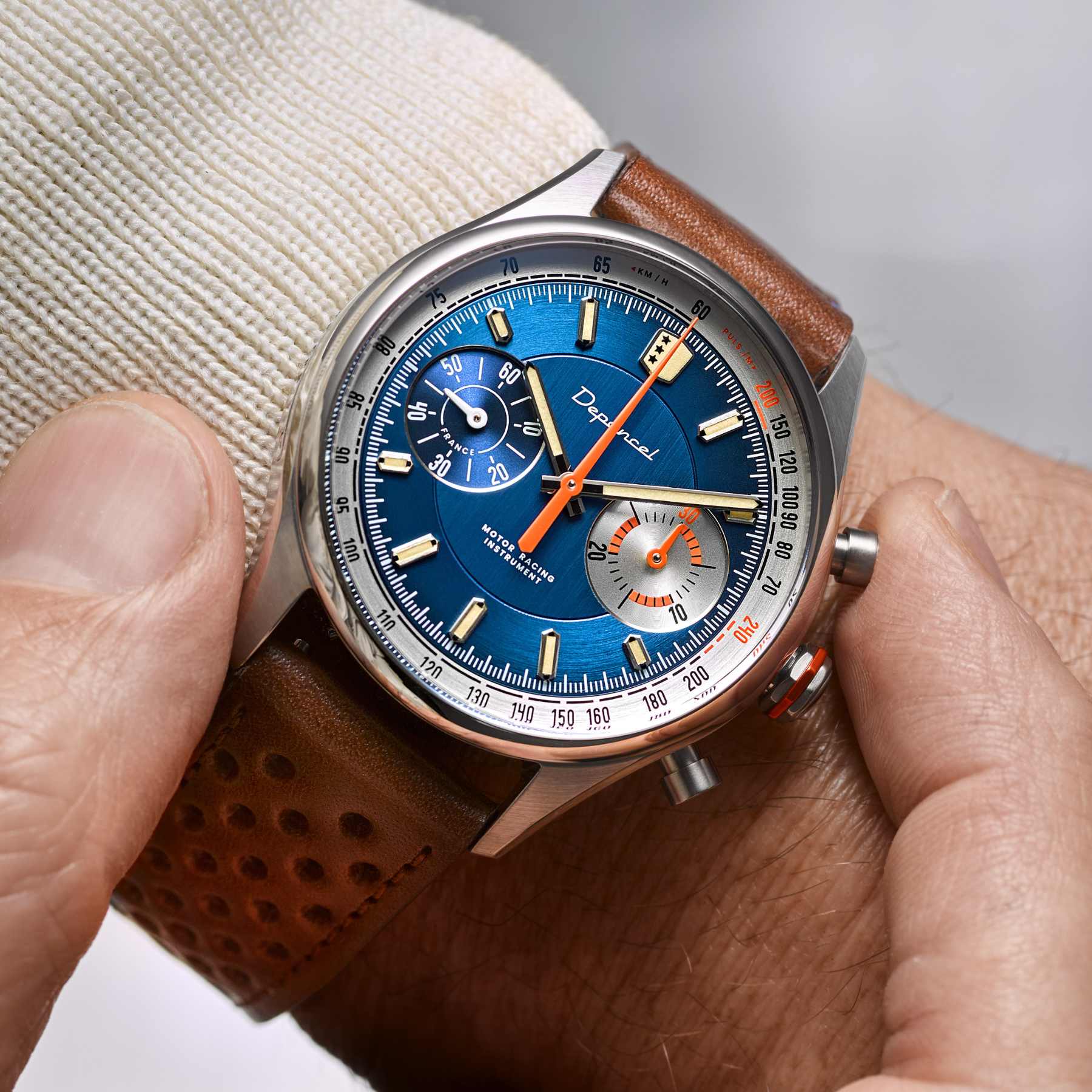 Allure Chronographe manuel cadran bleu bracelet marron montres francaise 30mm