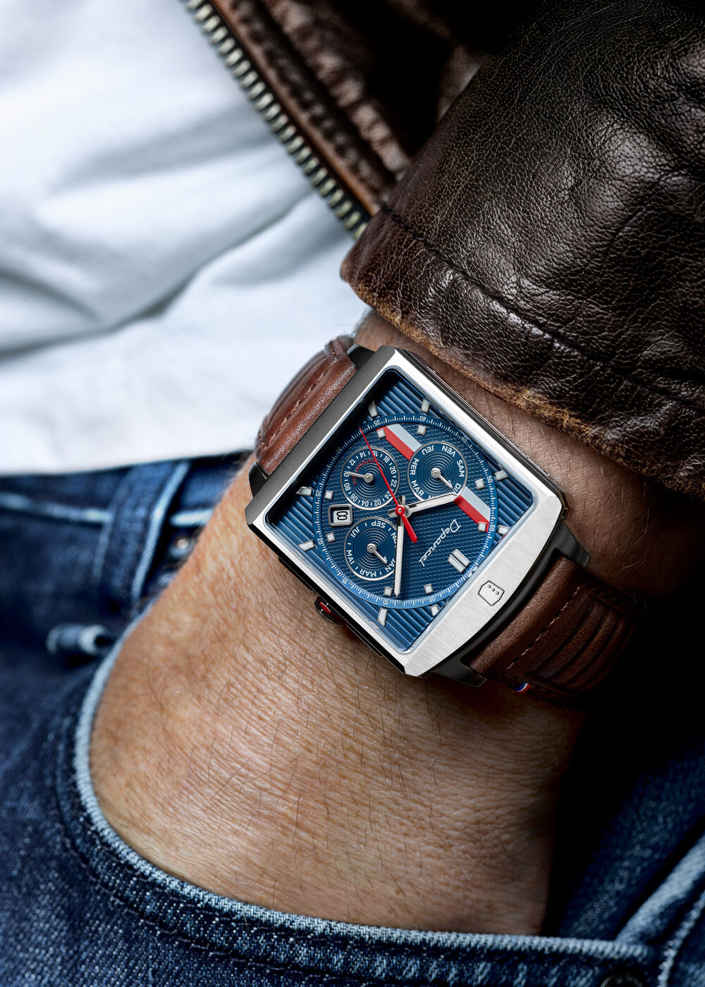 Serie-R - F-back - Dusk Blue - montre française homme automatique - calendrier carré