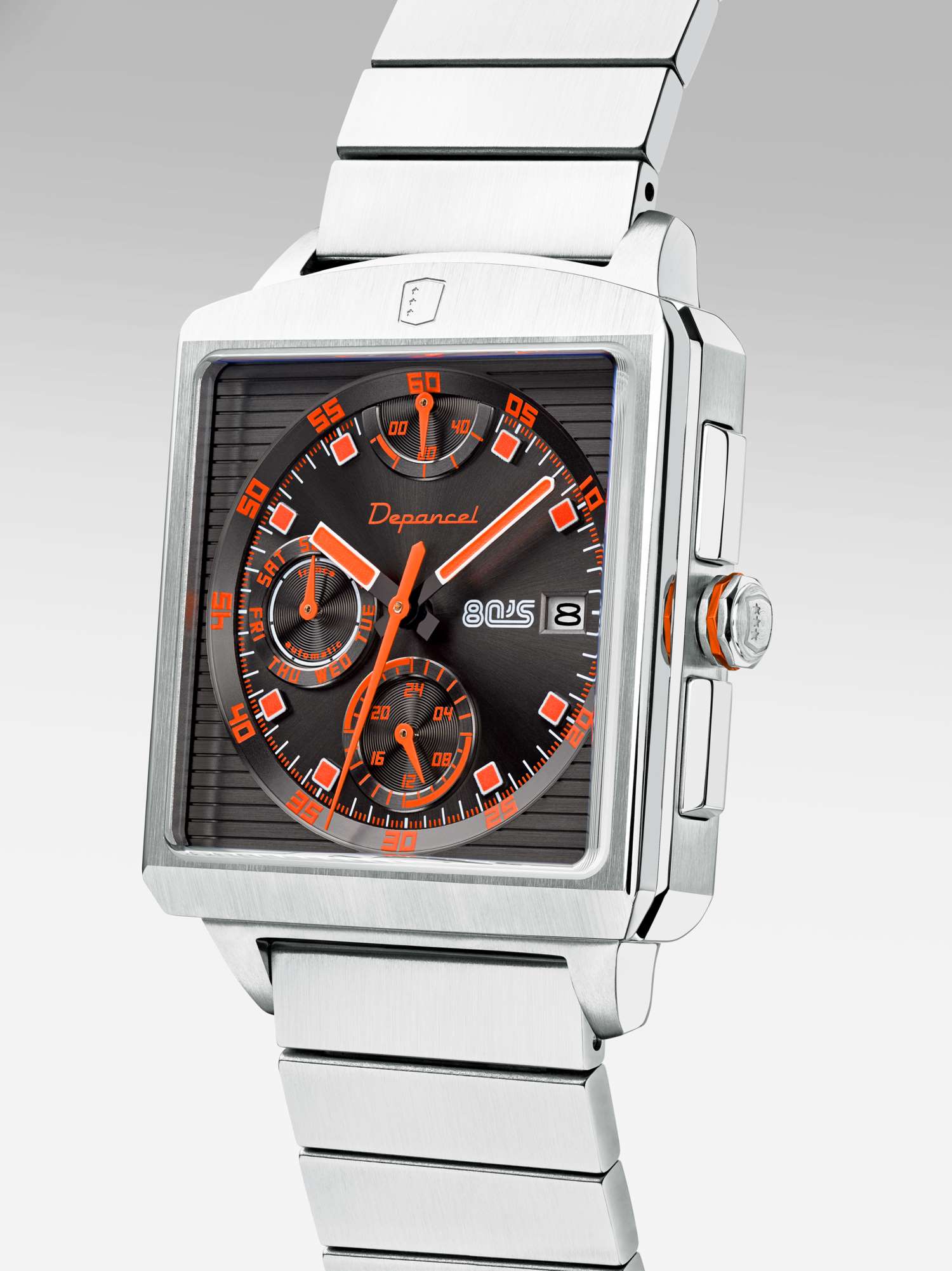 Serie-P  - 80s - montre française homme automatique - calendrier carré_3/4-braceletacier